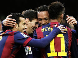 Los jugadores del FC Barcelona se reunieron hasta cinco veces para celebrar un gol ante el Levante. (Foto: Getty)