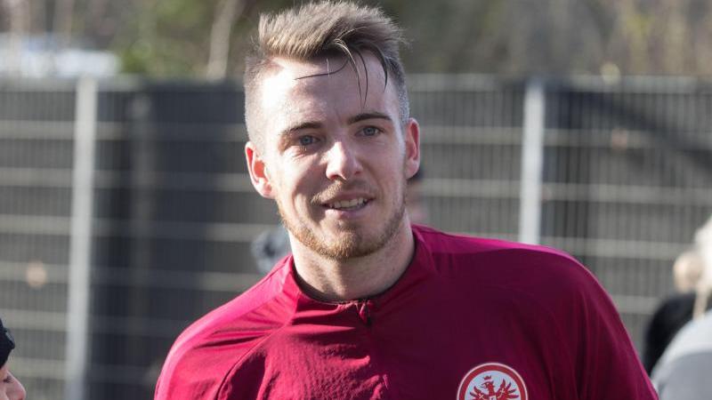 Max Besuschkow verlässt Eintracht Frankfurt auf Leihbasis