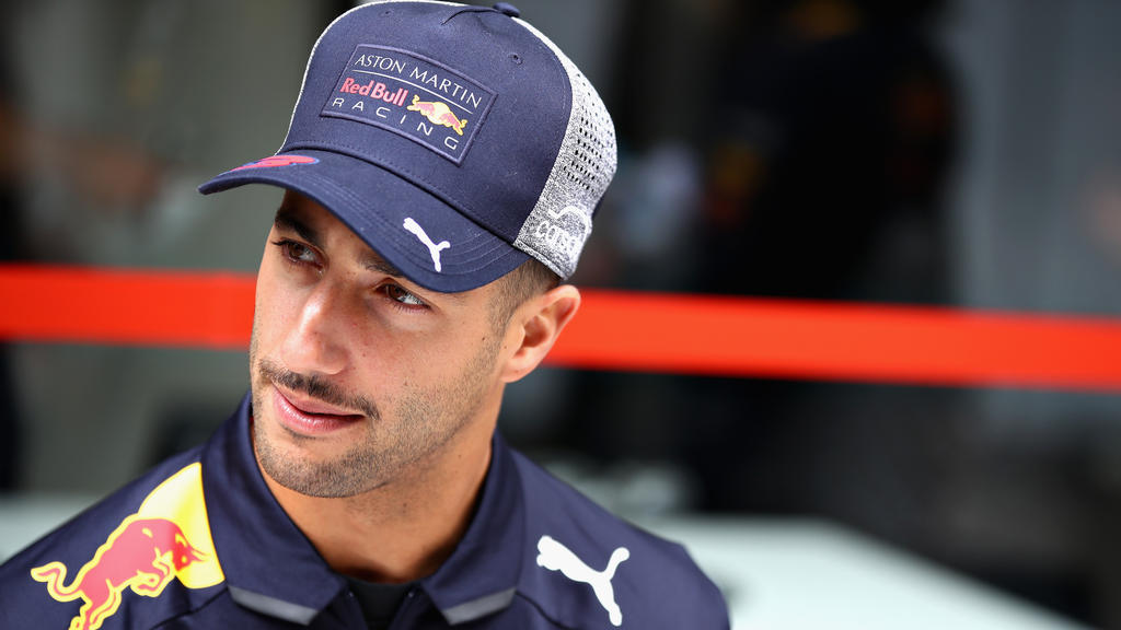 Pechsträhne: Das berühmte Lächeln will Daniel Ricciardo nicht so recht über die Lippen gehen Pechsträhne: Das berühmte Lächeln will Daniel Ricciardo nicht so recht über die Lippen gehen