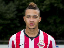 Memphis Depay wordt gefotografeerd tijdens de persdag van PSV. (2-8-2014)