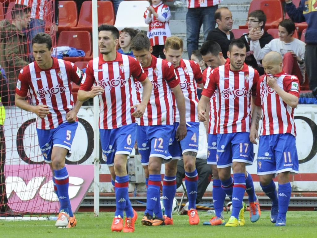 El Sporting de Gijón sumó una nueva goleada en su estadio y confirmó su candidatura al ascenso. (Foto: Imago)