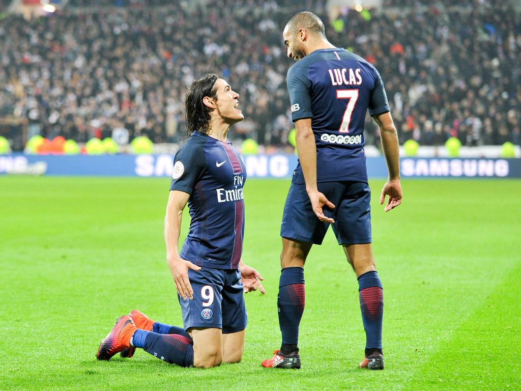 Edinson Cavani hat Paris Saint-Germain mit zwei Toren zum Sieg gegen Lyon geschossen