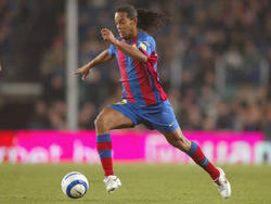Ronaldinho tuvo su mejor tiempo de su carrera en el Barcelona. (Foto: Getty)