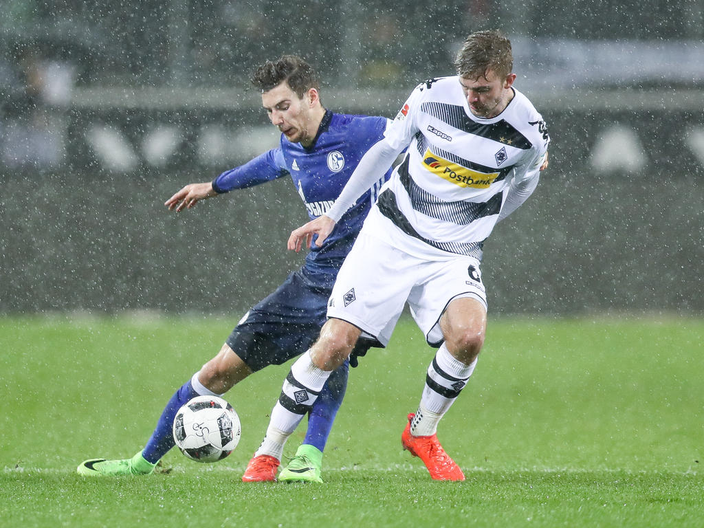 Christoph Kramer (r.) will mit der Borussia gegen Schalke gewinnen