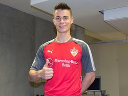 Erik Thommy unterschreibt beim VfB Stuttgart bis 2020 (Bildquelle: twitter.com/vfb)