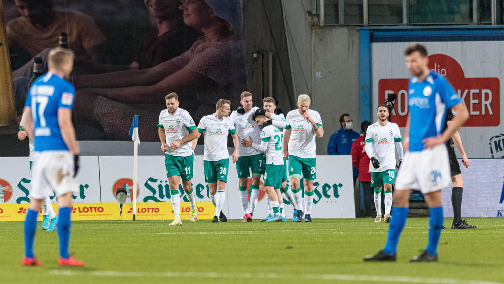Werder Bremen gewann drei hart umkämpfte Punkte bei Hansa Rostock Werder Bremen gewann drei hart umkämpfte Punkte bei Hansa Rostock