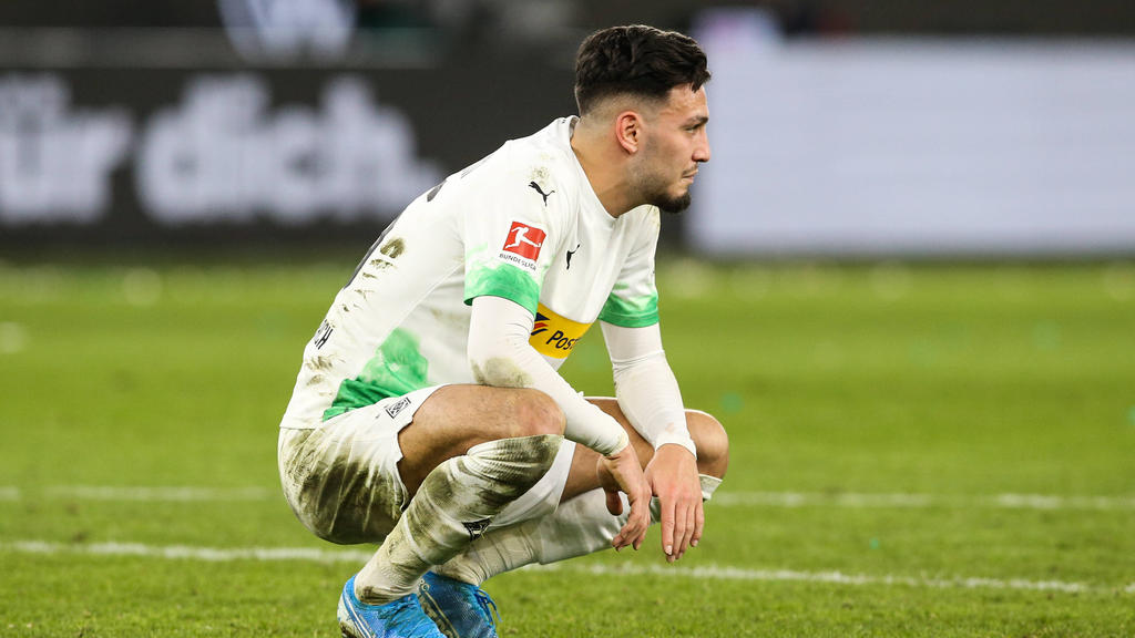 Ramy Bensebaini fällt gegen den FC Schalke 04 aus