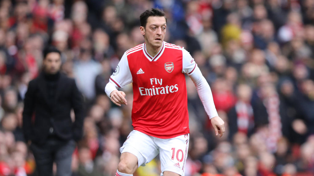 Wie lange spielt Mesut Özil noch für den FC Arsenal?