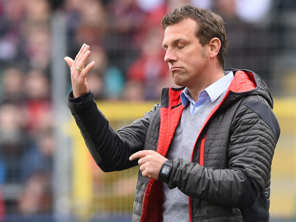 Augsburgs Trainer Markus Weinzierl nimmt die Bundesliga nicht auf die leichte Schulter