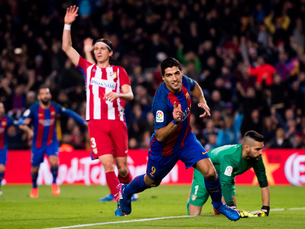 Luis Suárez (l.) schoss Barcelona im Camp Nou in Führung