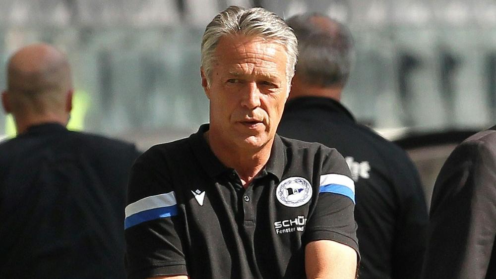 Uwe Neuhaus hofft auf Abnutzungserscheinungen beim BVB Uwe Neuhaus hofft auf Abnutzungserscheinungen beim BVB
