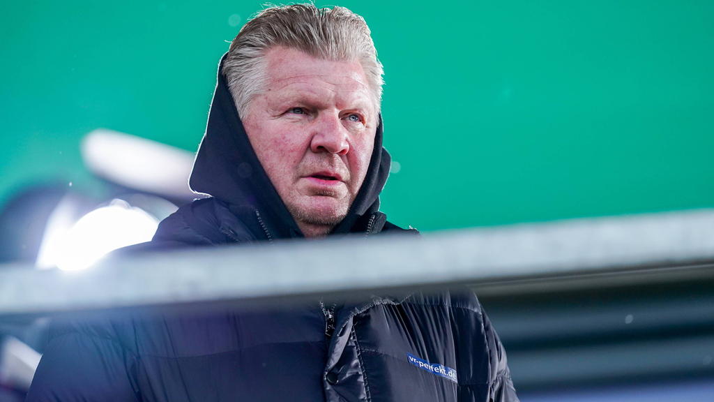 Effenberg sieht noch einige Probleme beim FC Bayern Effenberg sieht noch einige Probleme beim FC Bayern