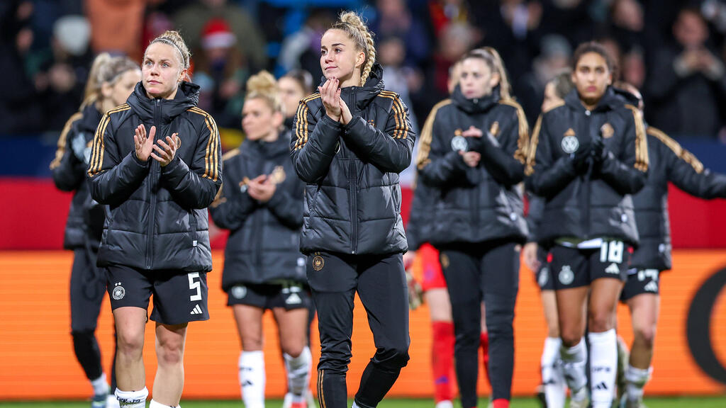 Die DFB-Frauen wollen bei der EM um den Titel mitspielen Die DFB-Frauen wollen bei der EM um den Titel mitspielen