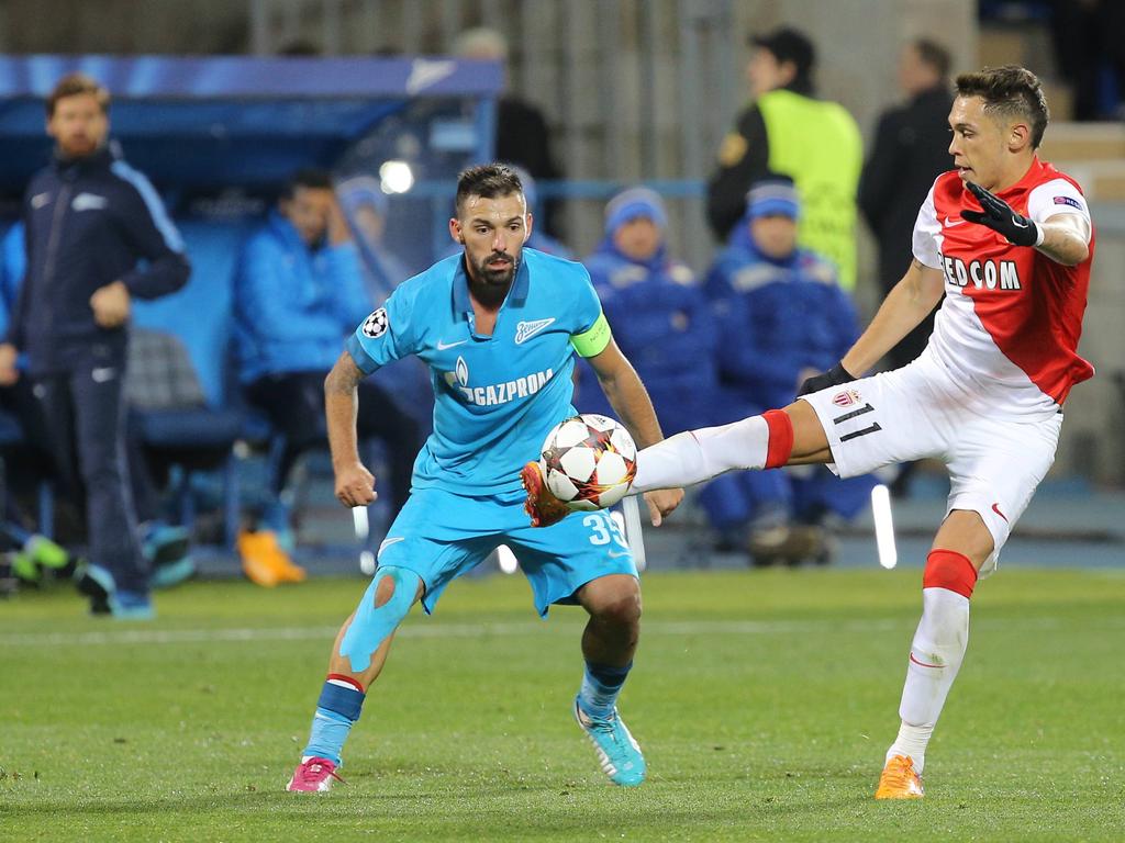 Ocampos en un choque de Champions con el Mónaco. (Foto: Imago) Ocampos en un choque de Champions con el Mónaco. (Foto: Imago)