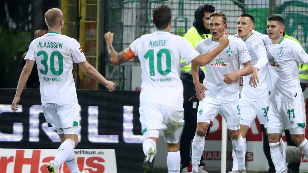 Werder Bremen jubelt über den Treffer in der Nachspielzeit