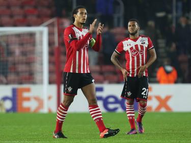 De teleurstelling is groot bij Virgil van Dijk (l.) na de uitschakeling van Southampton in de groepsfase van de Europa League. (08-12-2016)