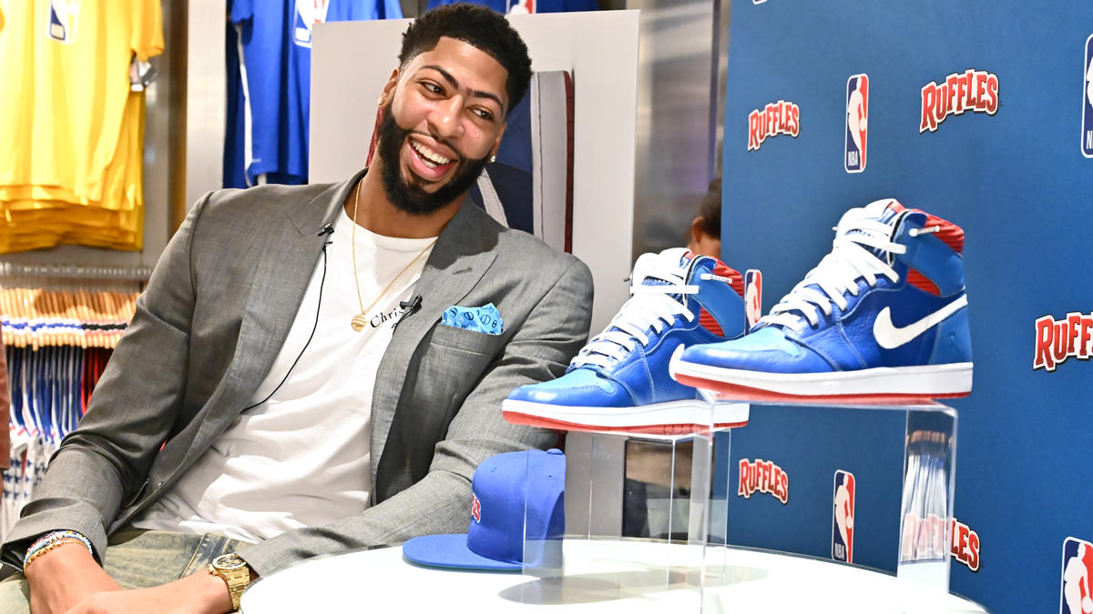Anthony Davis wechselt zu den Los Angeles Lakers Anthony Davis wechselt zu den Los Angeles Lakers