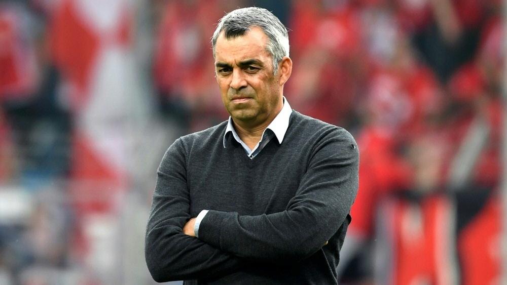 Robin Dutt bietet seinen Rücktritt an Robin Dutt bietet seinen Rücktritt an