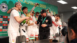 Die VfB-Spieler crashen die Hoeneß-PK