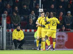 Tomi Jurić (l.), Tom Van Hyfte (m.) en Edwin Gyasi (r.) vieren de 0-1 tijdens PSV - Roda JC Kerkrade. (12-12-2015)