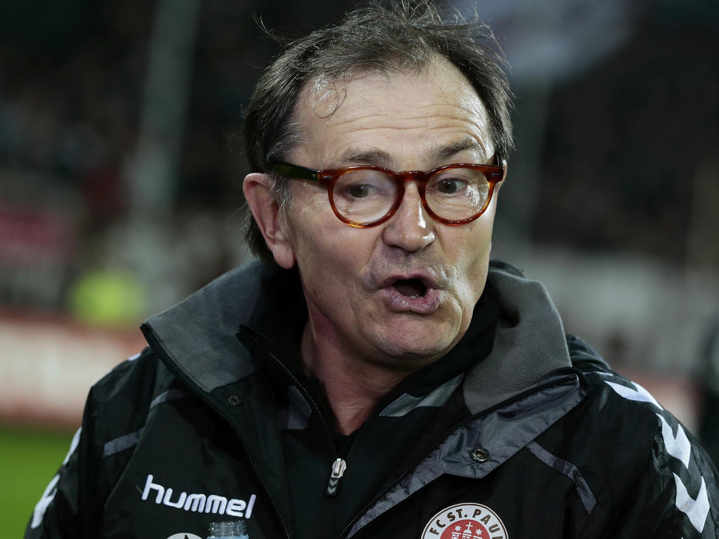Ewald Lienen ist unzufrieden mit den Schiedsrichterleistungen Ewald Lienen ist unzufrieden mit den Schiedsrichterleistungen
