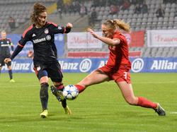 Stephanie van der Gragt (r.) wechselt die Seiten und läuft fortan selbst für den FC Bayern auf