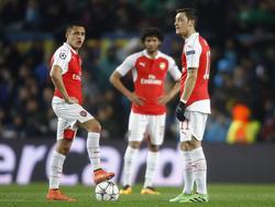Sánchez y Özil quieren cobrar más en el Arsenal. (Foto: Getty)