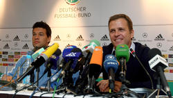 Alte Weggefährten: Oliver Bierhoff (r.) und Michael Ballack
