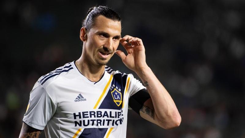 Zlatan Ibrahimovic von LA Galaxy wurde von der MLS für zwei Spiele gesperrt Zlatan Ibrahimovic von LA Galaxy wurde von der MLS für zwei Spiele gesperrt