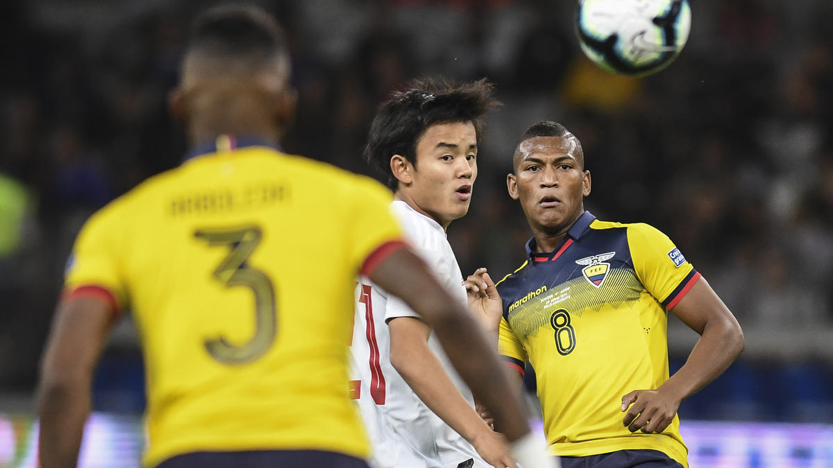 Carlos Gruezo (r.) spielt einst beim VfB Stuttgart Carlos Gruezo (r.) spielt einst beim VfB Stuttgart