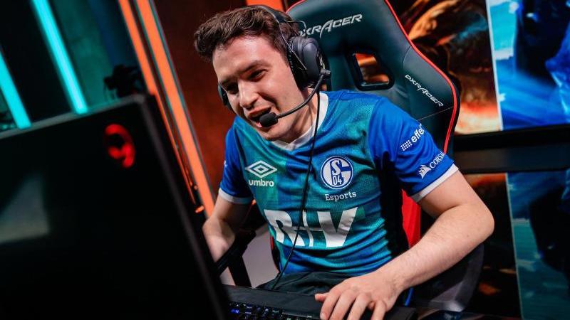 Rückschlag für die League-of-Legends-Profis vom FC Schalke Rückschlag für die League-of-Legends-Profis vom FC Schalke