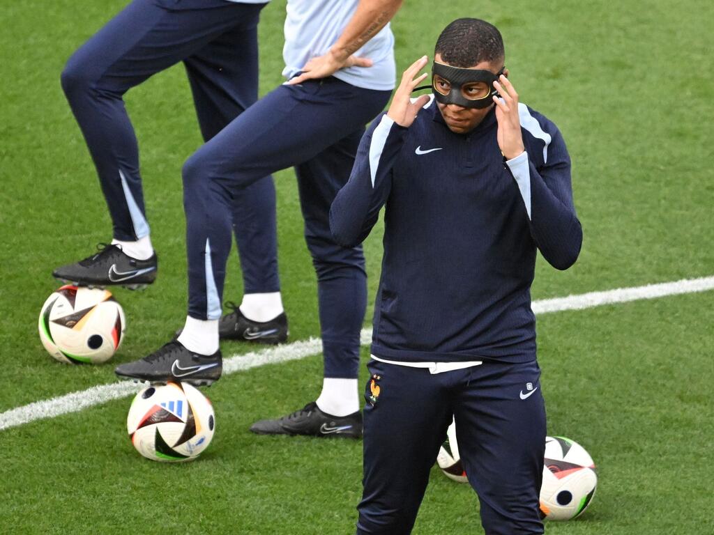 Frankreichs Kylian Mbappé kam in einem Testspiel gegen eine Jugendauswahl des SC Paderborn wieder zum Einsatz