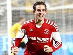 Vincent Janssen kan weer eens juichen in de Jupiler League. De spits van Almere City scoort tegen Roda JC. (21-11-2014)