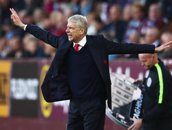 Arsène Wenger fordert Stehplätze