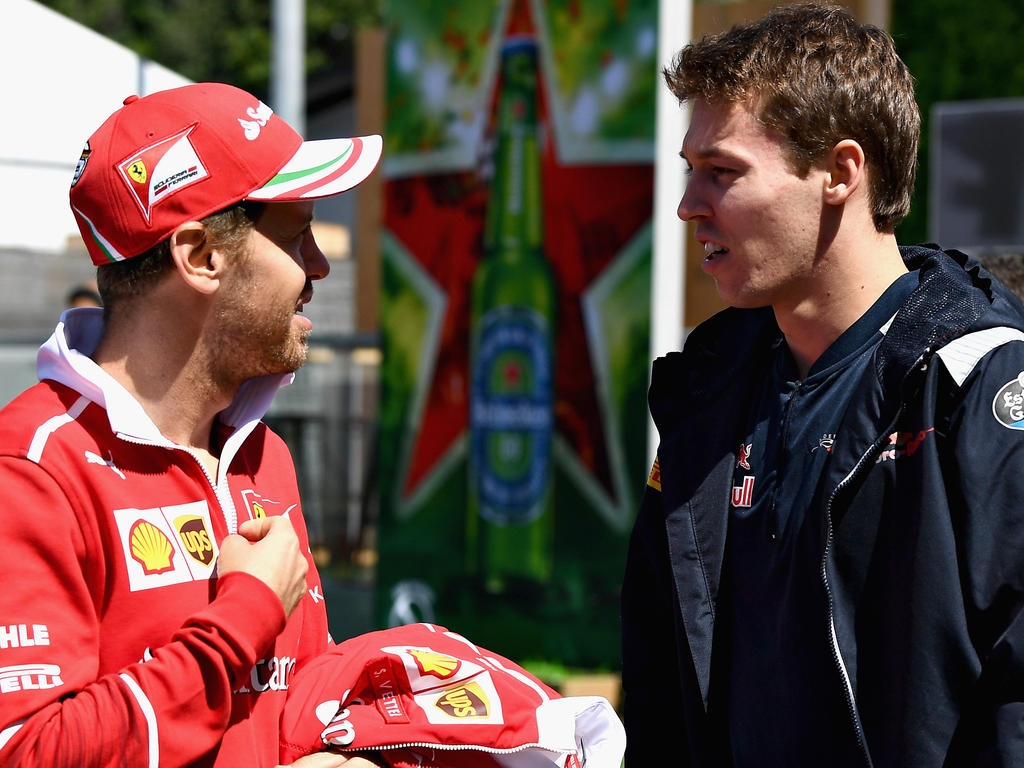 Sebastian Vettel (l.) und Daniil Kvyat sind künftig Teamkollegen Sebastian Vettel (l.) und Daniil Kvyat sind künftig Teamkollegen