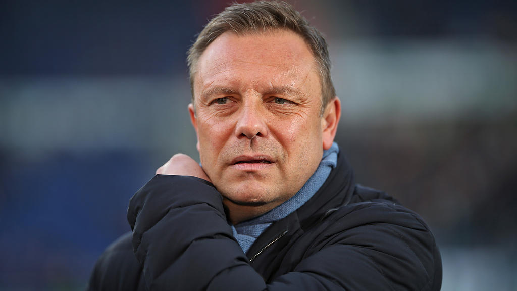 André Breitenreiter coachte den FC Schalke 04 von 2015 bis 2016 André Breitenreiter coachte den FC Schalke 04 von 2015 bis 2016
