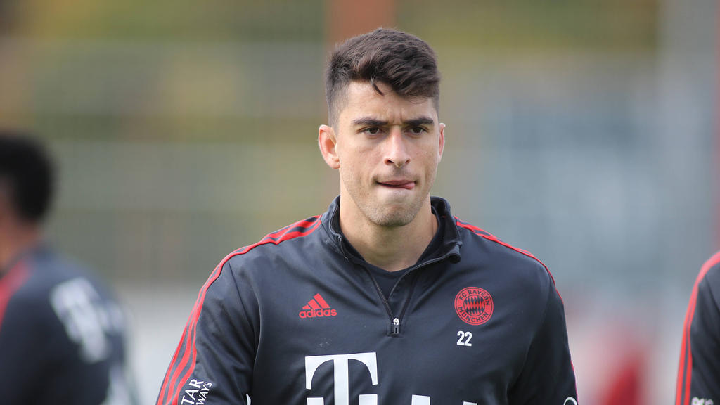 Marc Roca kommt beim FC Bayern nicht zum Zug Marc Roca kommt beim FC Bayern nicht zum Zug