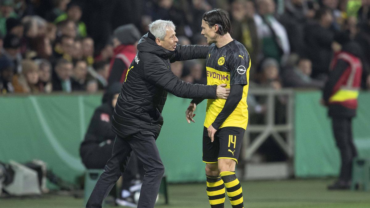Nico Schulz (r.) kommt beim BVB noch nicht in Tritt Nico Schulz (r.) kommt beim BVB noch nicht in Tritt