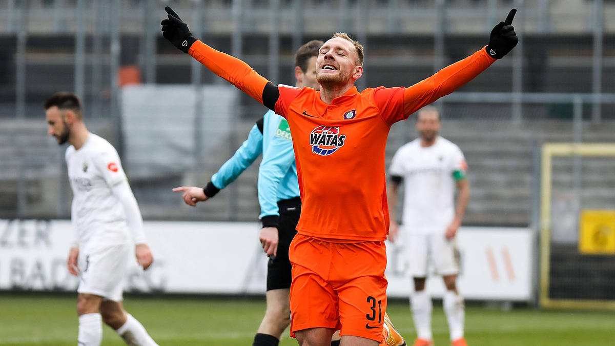 Doppelpacker Ben Zolinski war Aues Matchwinner Doppelpacker Ben Zolinski war Aues Matchwinner