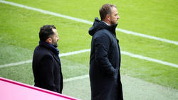 Hasan Salihamidzic (l.) und Hansi Flick (r.) arbeiten beim FC Bayern