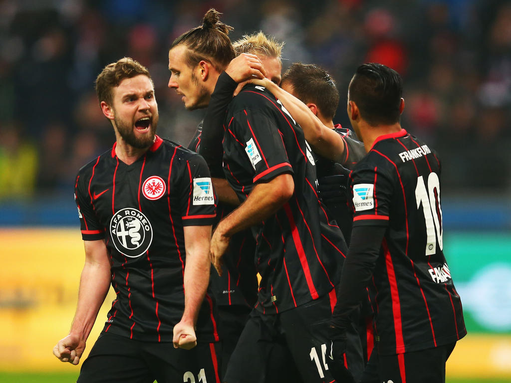 Es el segundo 'triplete' de la temporada para el volante ofensivo alto del Eintracht. (Foto: Getty)
