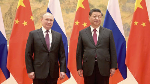 Russlands Präsident Vladimir Putin (l.) und Chinas Staatschef  Xi Jinping