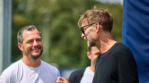 Marcel Schäfer und Jürgen Klopp wollen den Bundesliga-Auftakt gegen den FC Bayern für eine erste Standortbestimmung nutzen
