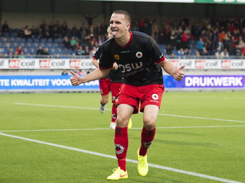 Jeff Stans is meer dan tevreden met zijn treffer tegen Heracles Almelo. (30-08-2014) Jeff Stans is meer dan tevreden met zijn treffer tegen Heracles Almelo. (30-08-2014)