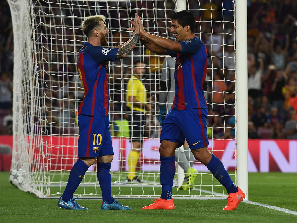 Lionel Messi und Luis Suárez jubeln gemeinsam