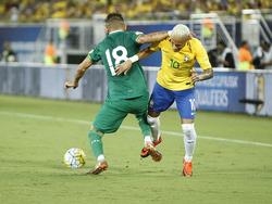 Neymar (r.) siegte mit seinen Brasilianern locker