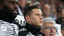 Wegen Trauerfall: Draxler (m.) sagt Löw ab
