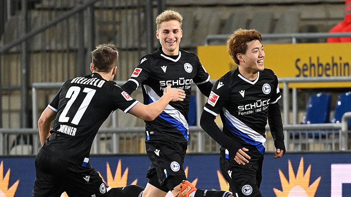 Doan (r.) zeigte eine starke Partie für Arminia Bielefeld Doan (r.) zeigte eine starke Partie für Arminia Bielefeld