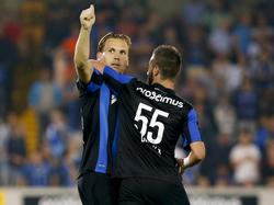 Ruud Vormer (l.) viert zijn doelpunt samen met Tuur Dierckx (r.) tijdens het competitieduel Club Brugge - KV Kortrijk. (14-08-2015)