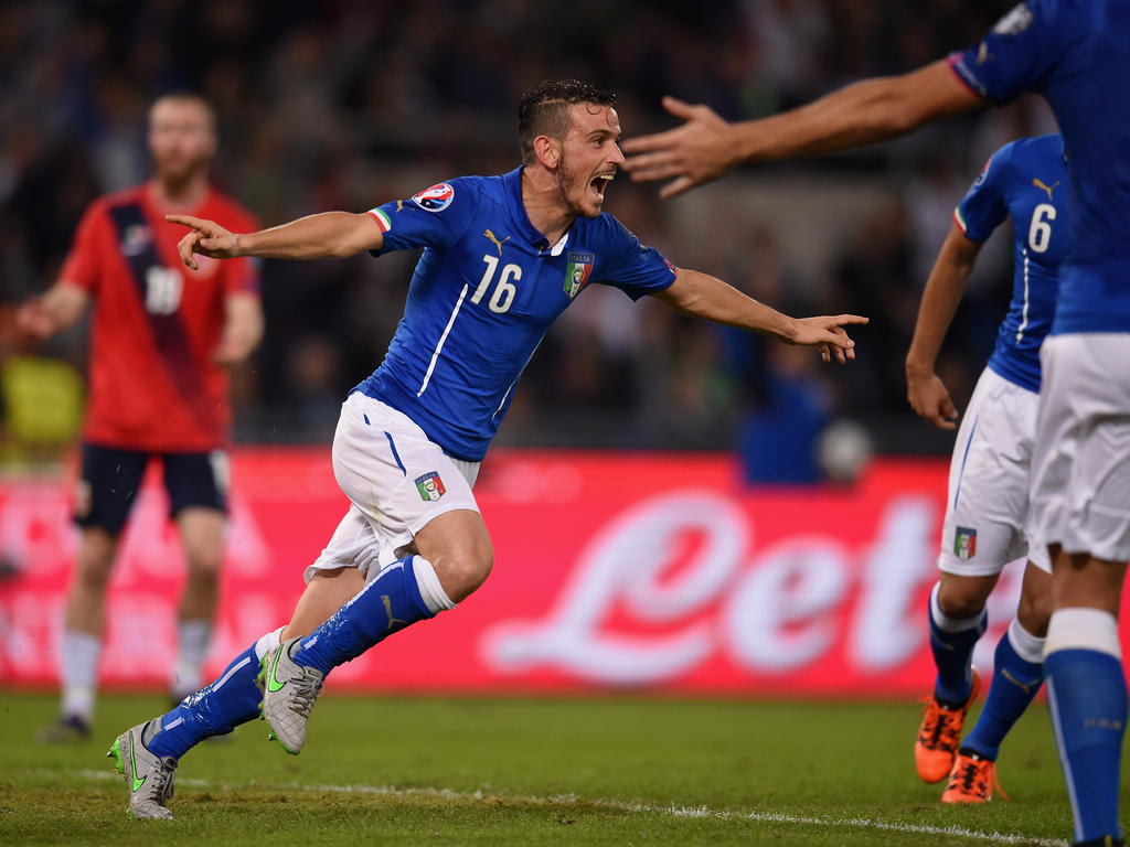 Alessandro Florenzi hat allen Grund zum Feiern: Soeben hat er das 1:1 für Italien im EM-Qualifikationsspiel gegen Norwegen erzielt. (13.10.2015)